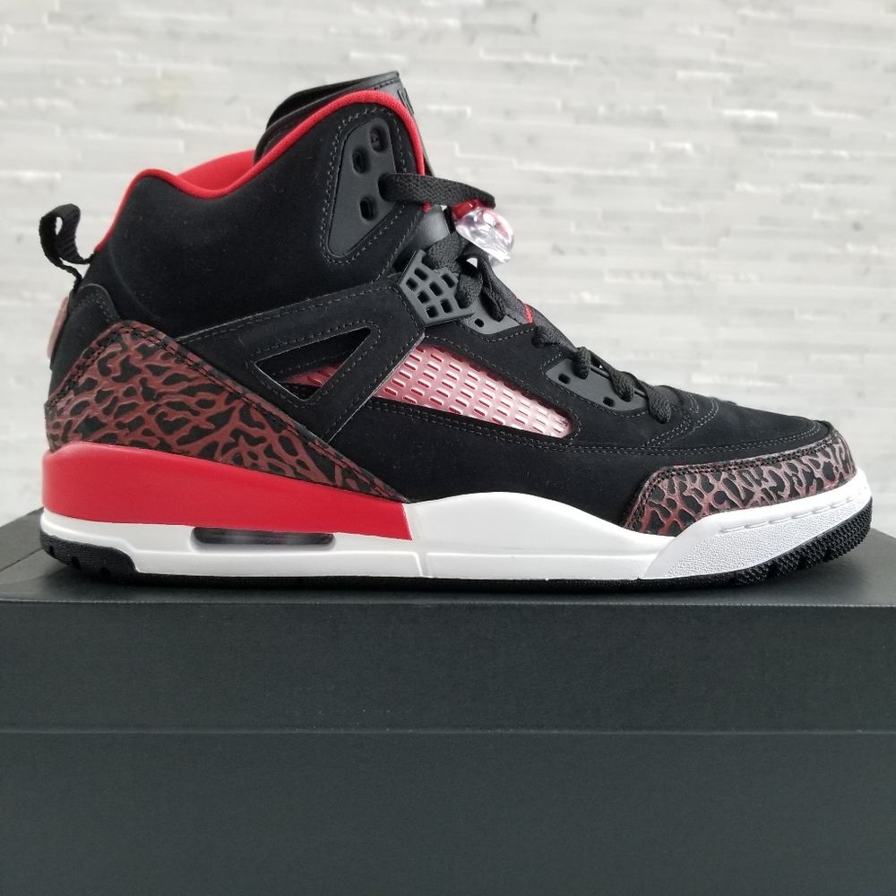 New JORDAN Spizike Sneakers - Picture 2 of 7
